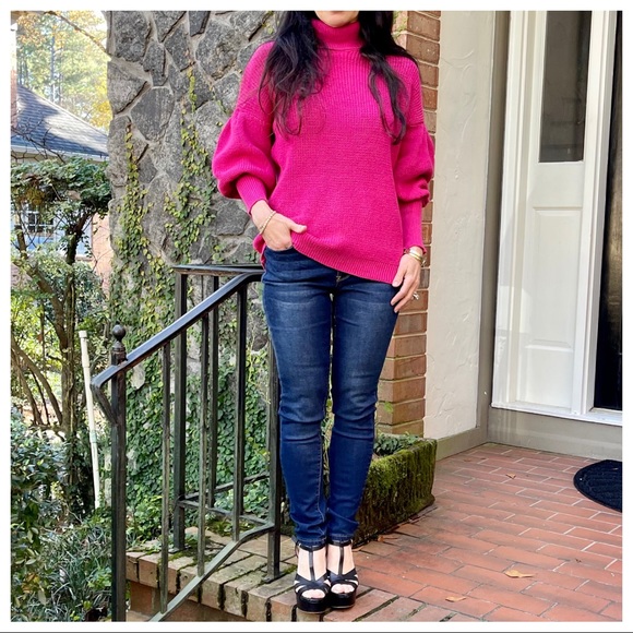 Fabulous Puff Sleeve chic turtle neck sweater - Picture 6 of 7